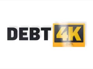 Debt4k&period; jobless debtor alice klay a à prendre la mans bite en chatte