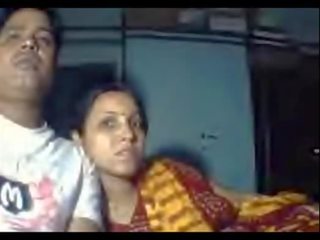 Індійська amuter еротичний пара любов flaunting їх порно життя - wowmoyback